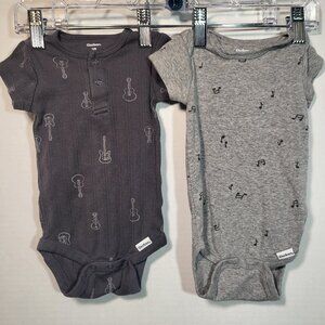 Gerber 2 pc Musical Onesies 3-6 Months Dark and Light Gray